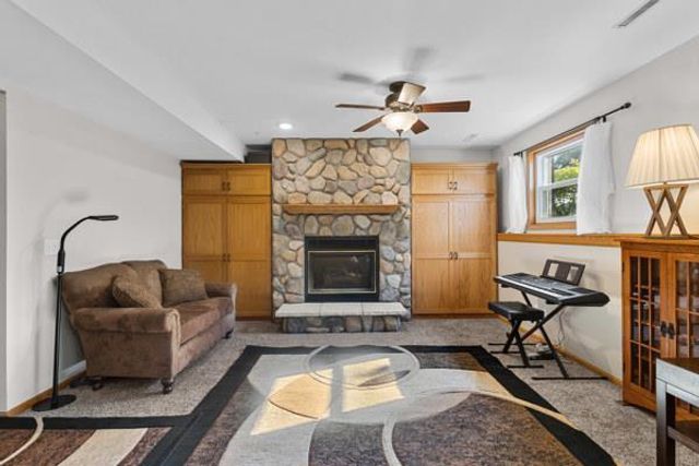 829 Edgemore Drive, Sun Prairie, WI 53590