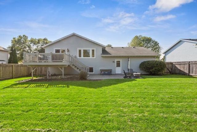 829 Edgemore Drive, Sun Prairie, WI 53590