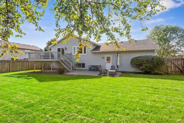 829 Edgemore Drive, Sun Prairie, WI 53590