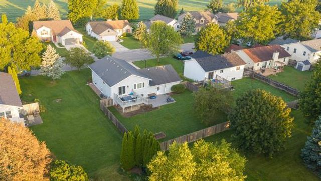 829 Edgemore Drive, Sun Prairie, WI 53590
