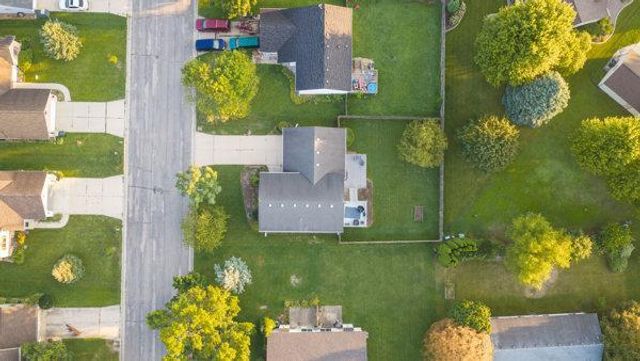 829 Edgemore Drive, Sun Prairie, WI 53590