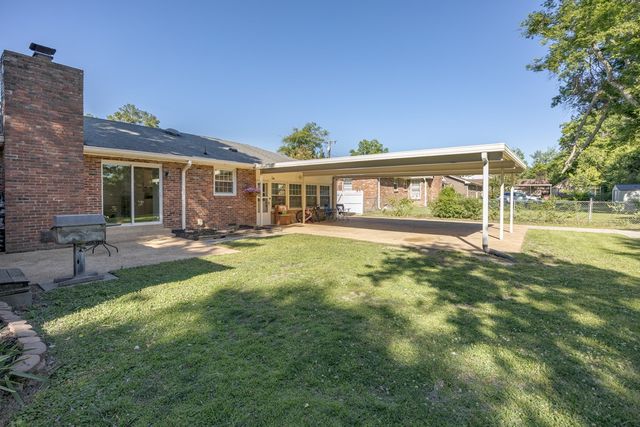 7465 Harrow Dr, Nashville, TN 37221