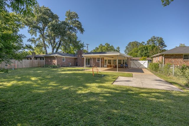 7465 Harrow Dr, Nashville, TN 37221