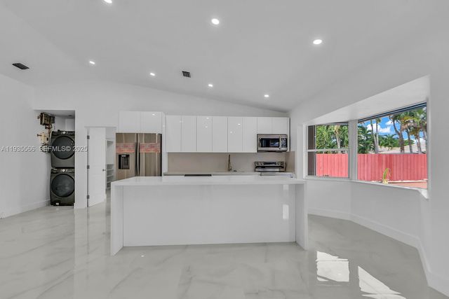 14809 SW 180th St, Miami, FL 33187