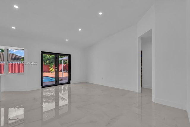 14809 SW 180th St, Miami, FL 33187