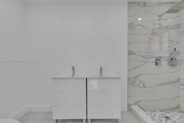 14809 SW 180th St, Miami, FL 33187