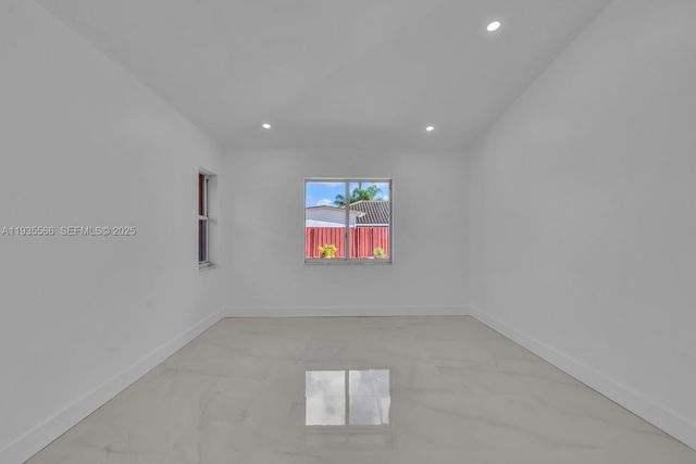 14809 SW 180th St, Miami, FL 33187