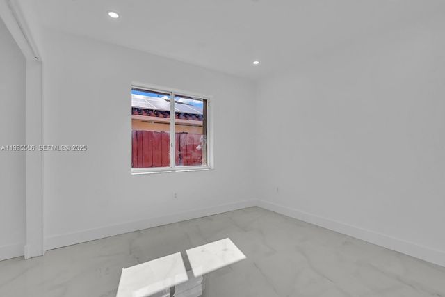 14809 SW 180th St, Miami, FL 33187