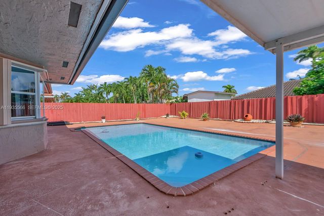 14809 SW 180th St, Miami, FL 33187