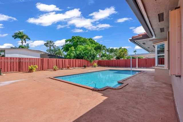 14809 SW 180th St, Miami, FL 33187