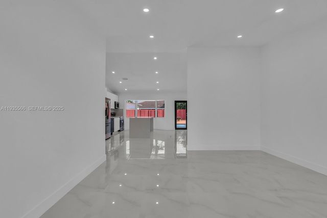 14809 SW 180th St, Miami, FL 33187