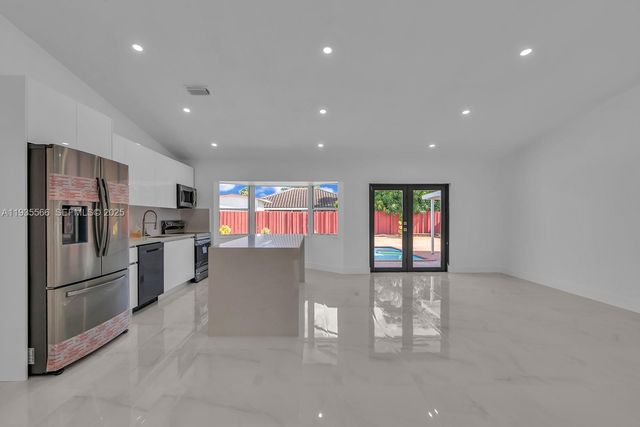 14809 SW 180th St, Miami, FL 33187