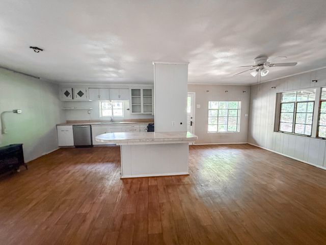 1036 Lake Franklin Dr, Winnsboro, TX 75494