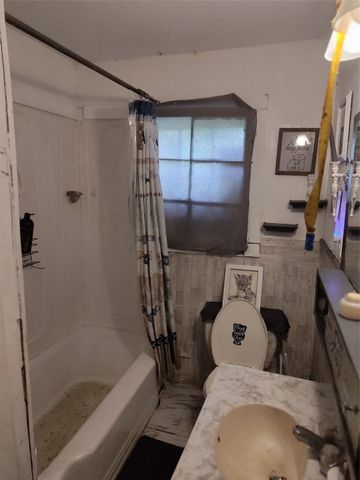 311 Vz County Road 2101 Street, Canton, TX 75103