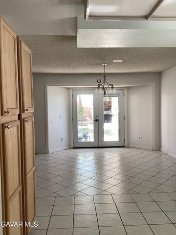 2116 Phlox Avenue, Rosamond, CA 93560