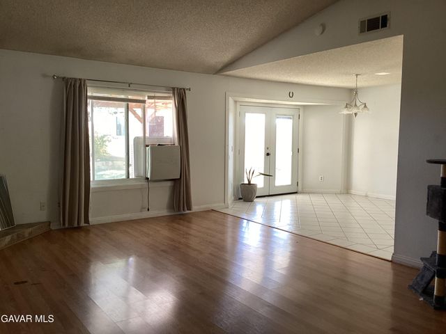 2116 Phlox Avenue, Rosamond, CA 93560