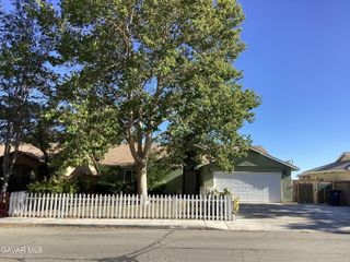 2116 Phlox Avenue, Rosamond, CA 93560
