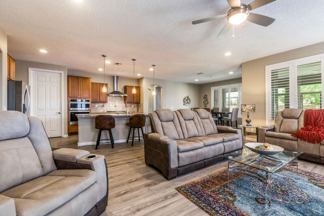 9205 Falls Creek Trail NW, Albuquerque, NM 87120