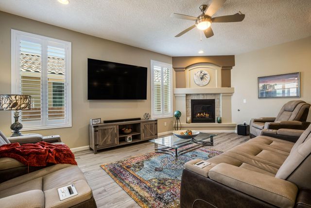 9205 Falls Creek Trail NW, Albuquerque, NM 87120