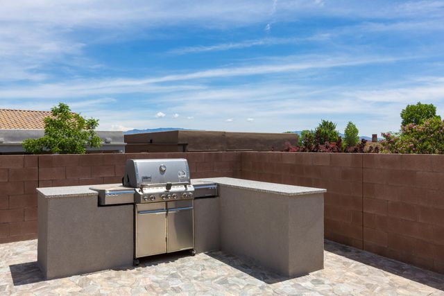 9205 Falls Creek Trail NW, Albuquerque, NM 87120