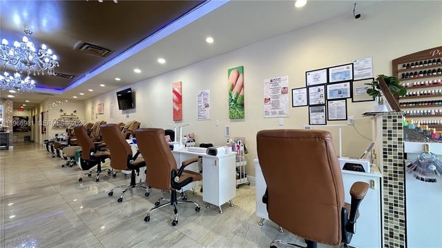 SW 40 St, Miami, FL 33165