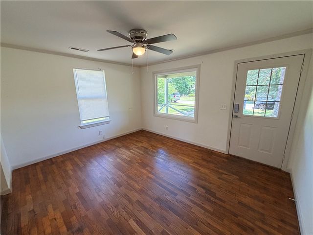 320 S Garrett Street, Siloam Springs, AR 72761
