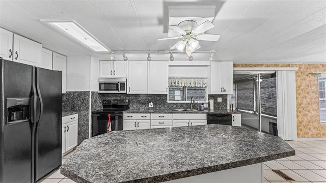 1610 REYNOLDS ROAD 128, Lakeland, FL 33801
