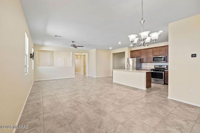 17182 S Emerald Vista Drive, Vail, AZ 85641