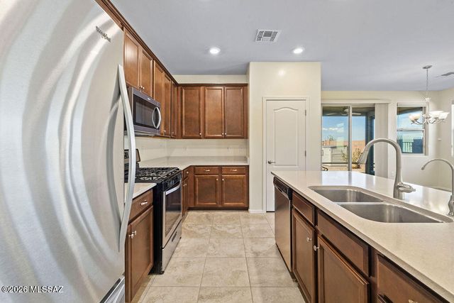 17182 S Emerald Vista Drive, Vail, AZ 85641