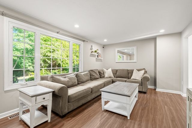 21 Potter Ave 3, Plainville, MA 02762