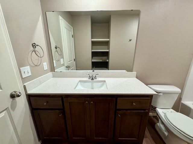 923 Coles Creek, Yukon, OK 73099