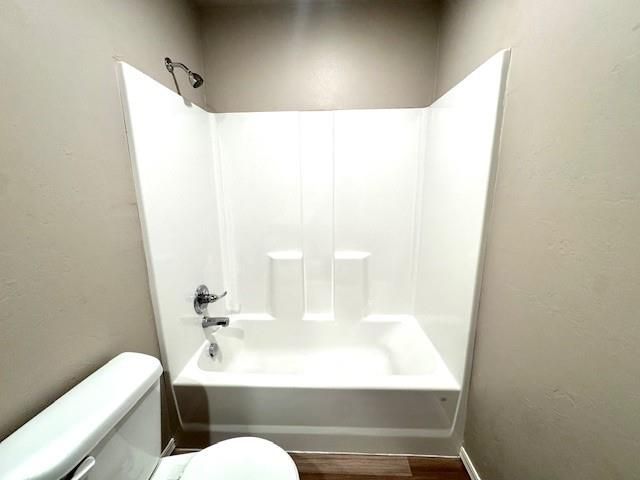 923 Coles Creek, Yukon, OK 73099