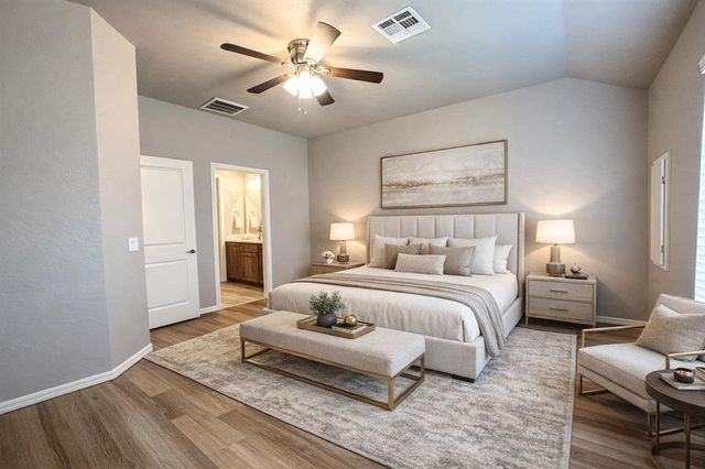 923 Coles Creek, Yukon, OK 73099