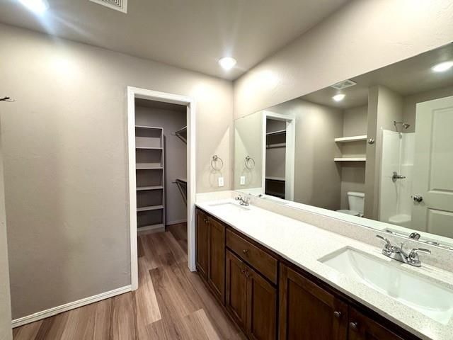 923 Coles Creek, Yukon, OK 73099