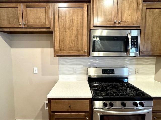 923 Coles Creek, Yukon, OK 73099