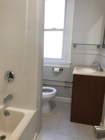 50-50A Kirtland St, Lynn, MA 01905