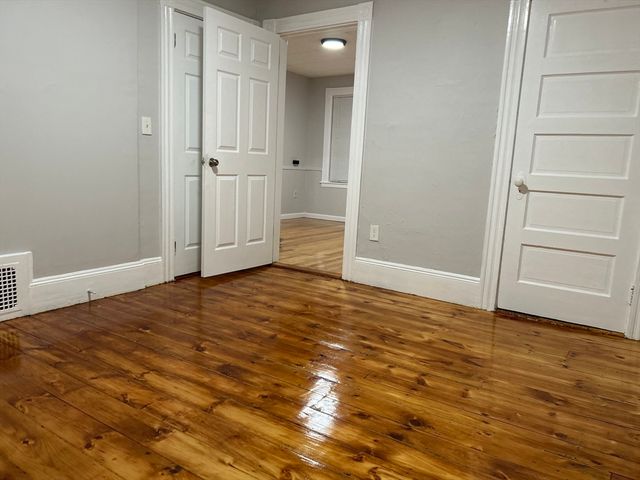 50-50A Kirtland St, Lynn, MA 01905