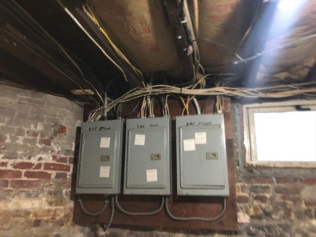 50-50A Kirtland St, Lynn, MA 01905