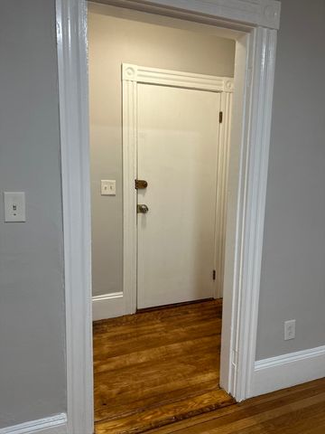 50-50A Kirtland St, Lynn, MA 01905