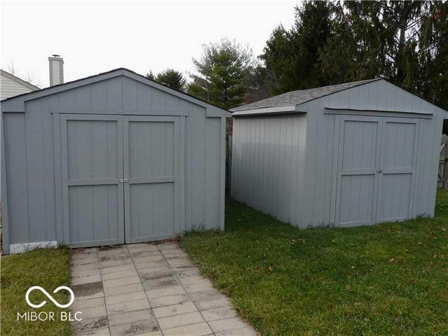 8020 Christiana Way, Indianapolis, IN 46256