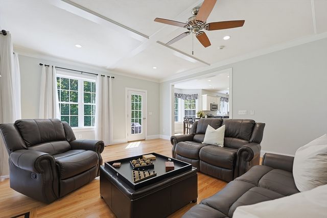 22 Chamberlains Mill Ln, Groton, MA 01450