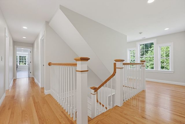 22 Chamberlains Mill Ln, Groton, MA 01450