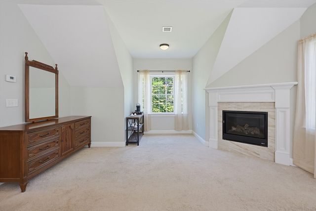 22 Chamberlains Mill Ln, Groton, MA 01450
