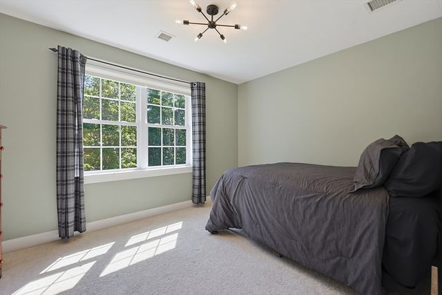 22 Chamberlains Mill Ln, Groton, MA 01450