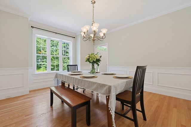 22 Chamberlains Mill Ln, Groton, MA 01450