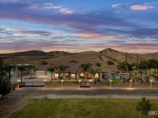 11232 Rio Mesa Drive, Bakersfield, CA 93308