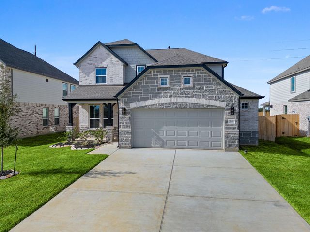 345 Spruce Oak Lane, Waller, TX 77484