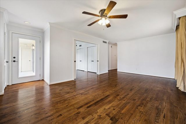 1601 S Shepherd Drive 272, Houston, TX 77019