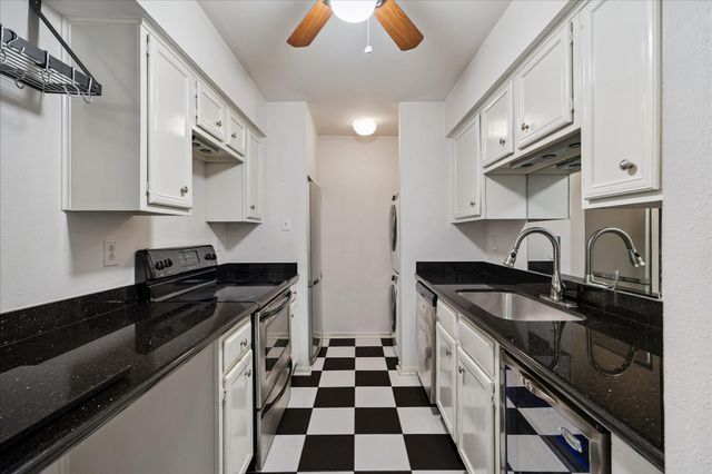 1601 S Shepherd Drive 272, Houston, TX 77019