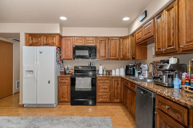 2722-2724 N Fox Ln, Spokane Valley, WA 99216